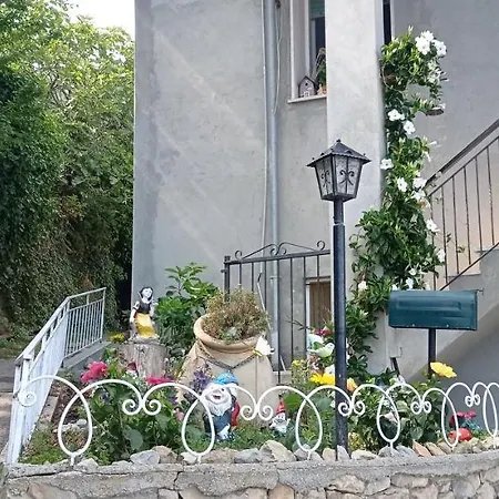 Farmház Vecchio Frantoio Villatella